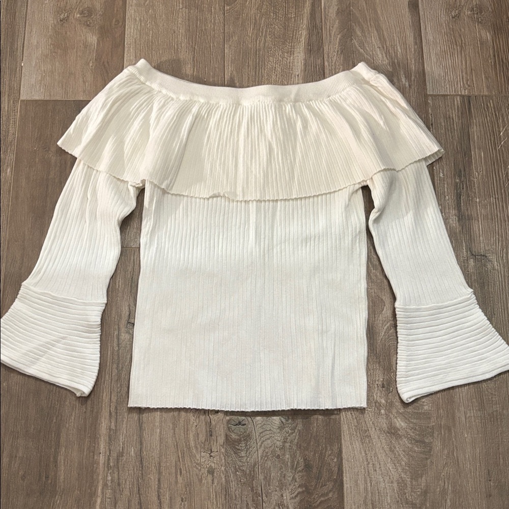 Off-Shoulder White Ribbed Top - Picture 2 of 2